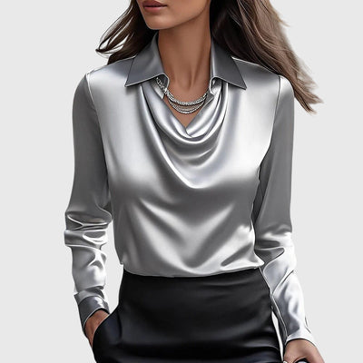 Sylvie | Blouse met luxe glans en geplooide halslijn
