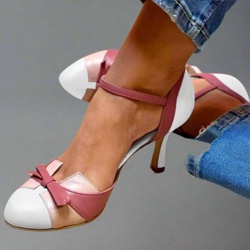 Bellarosa | Kleurrijke sandalen met strik en bandjes, ronde neus