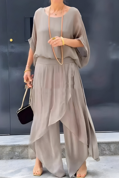 Carlotte | Wijde top en losse broek met split – Tweedelige chiffon set