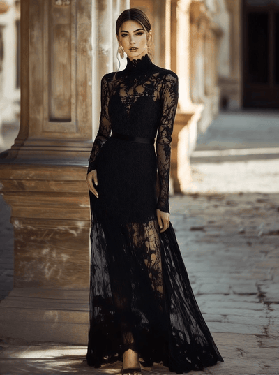 Seraphina – Elegante zwarte kanten maxi-jurk met hoge kraag
