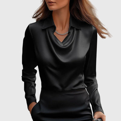 Sylvie | Blouse met luxe glans en geplooide halslijn