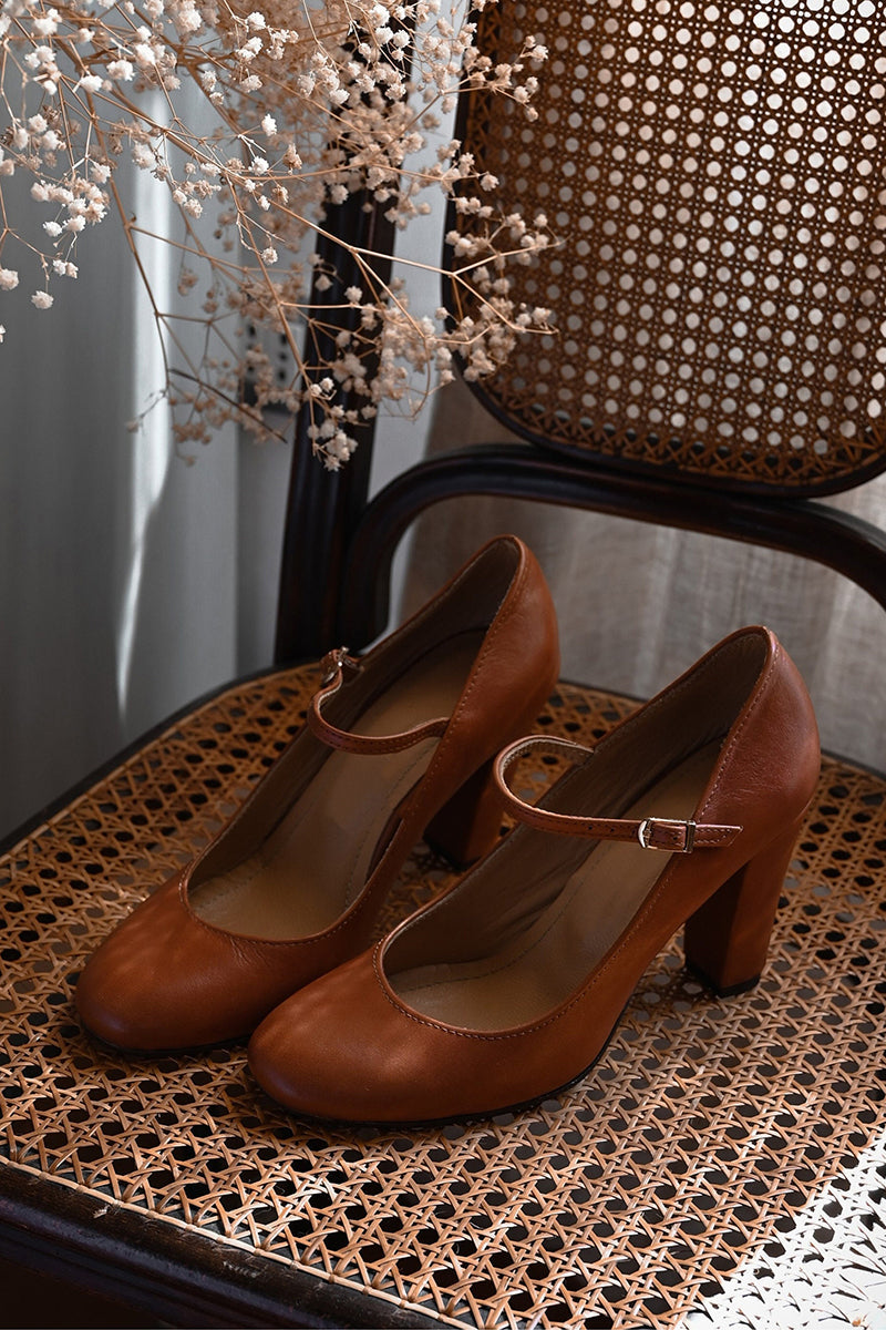Bravina | Dagelijkse sandalen met bandjes en kleine hak