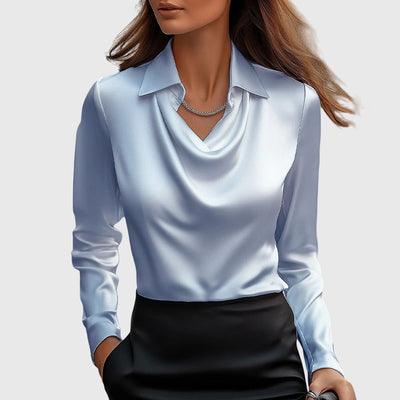 Sylvie | Blouse met luxe glans en geplooide halslijn