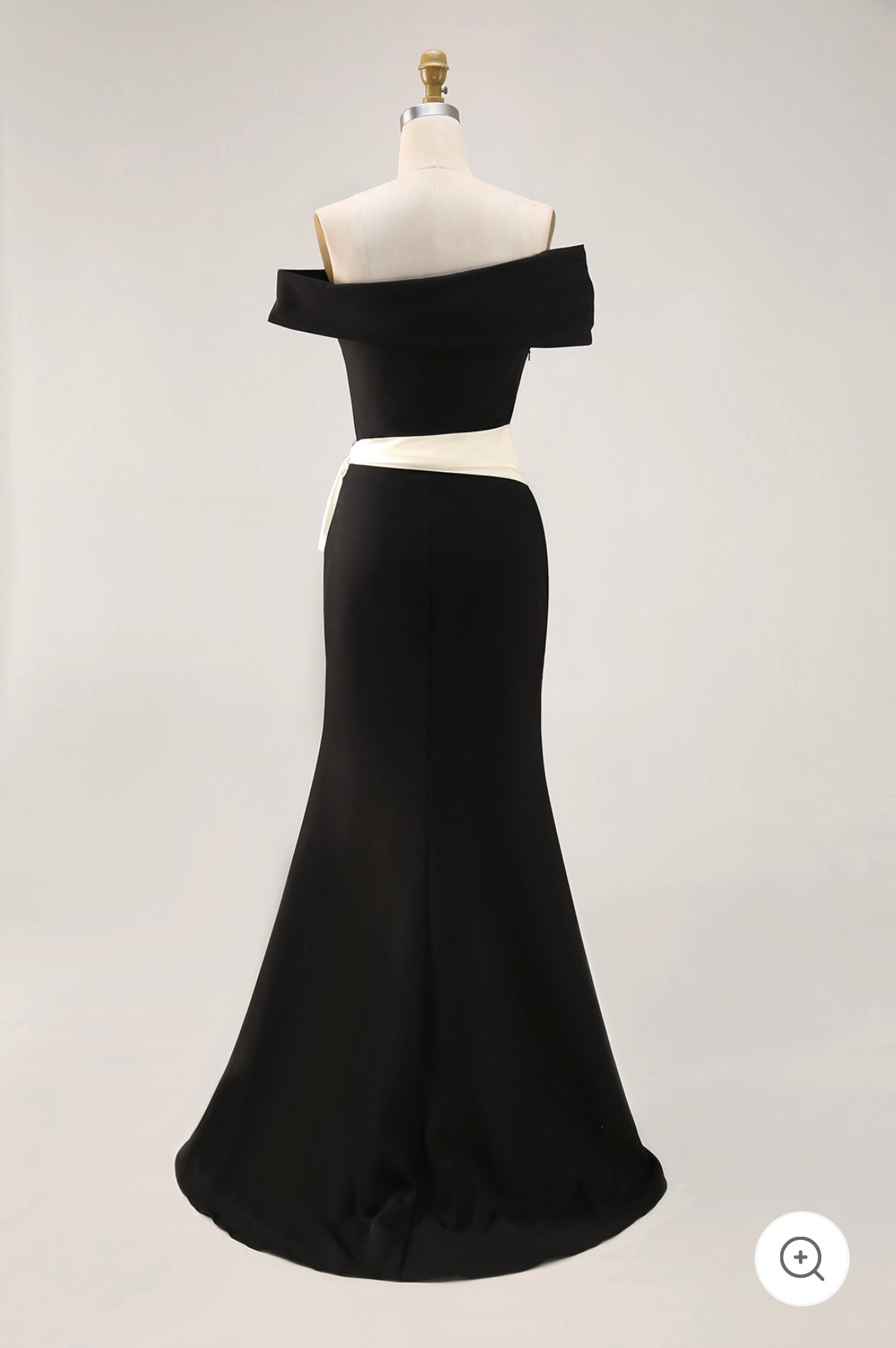 Seraphine | Luxe avondjurk met blote schouders