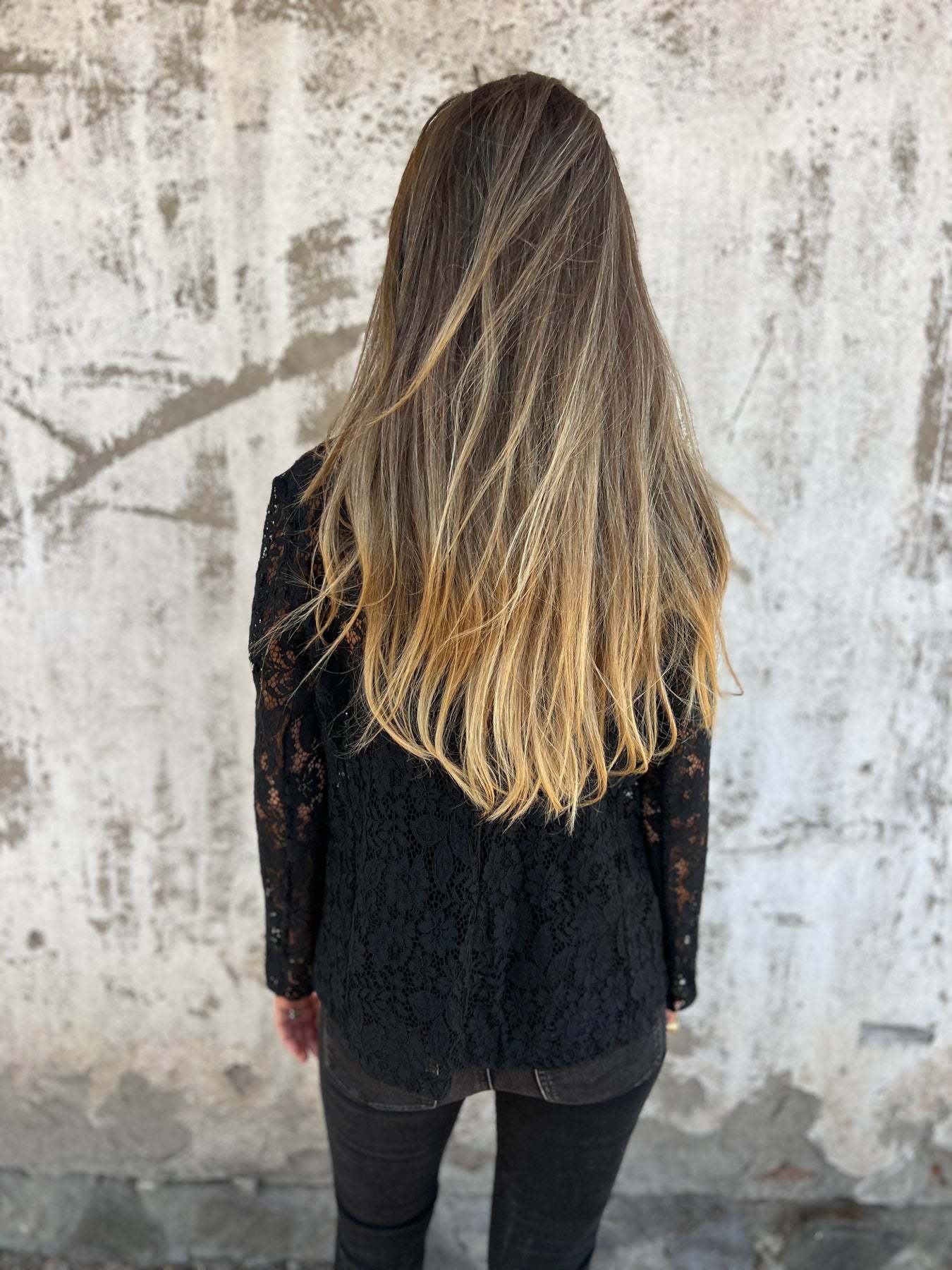 Lena | Transparant kanten blazer met elegante structuur