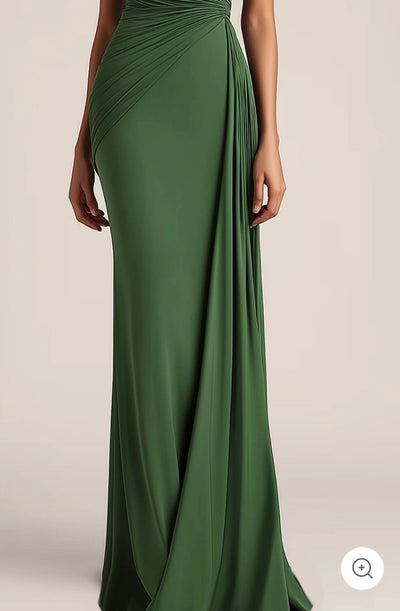 Selene | Elegante avondjurk met één schouder in groen