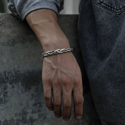Helix - Gedraaide sterling zilveren armband met touwdetail