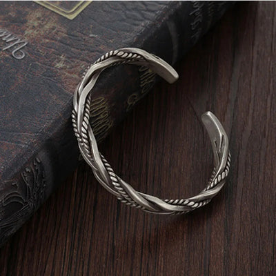 Helix - Gedraaide sterling zilveren armband met touwdetail