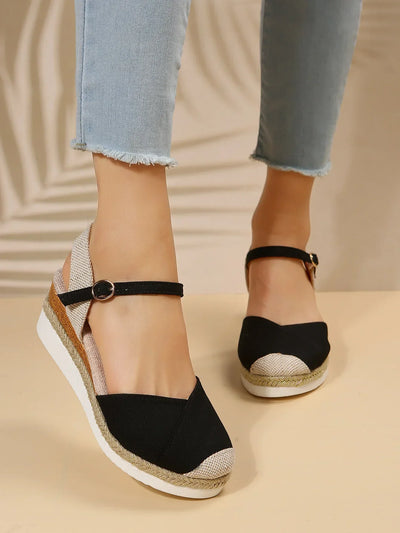 Courtney | Orthopedische sandalen met gesloten neus en sleehak voor dames