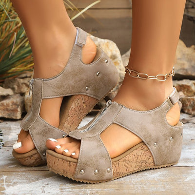 Zomer sandalen met rits en sleehakken