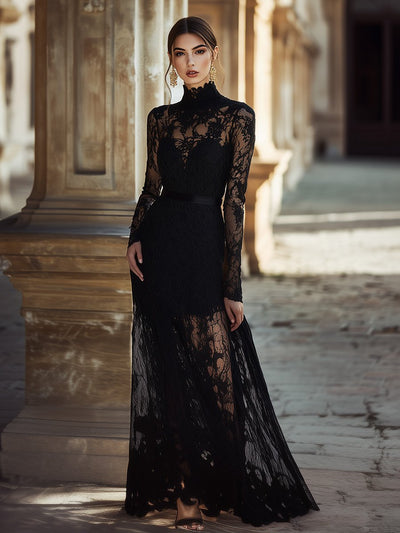 Seraphina – Elegante zwarte kanten maxi-jurk met hoge kraag