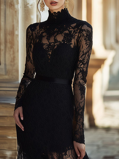 Seraphina – Elegante zwarte kanten maxi-jurk met hoge kraag